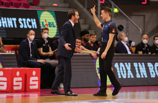 体和球迷讨 体和球迷讨